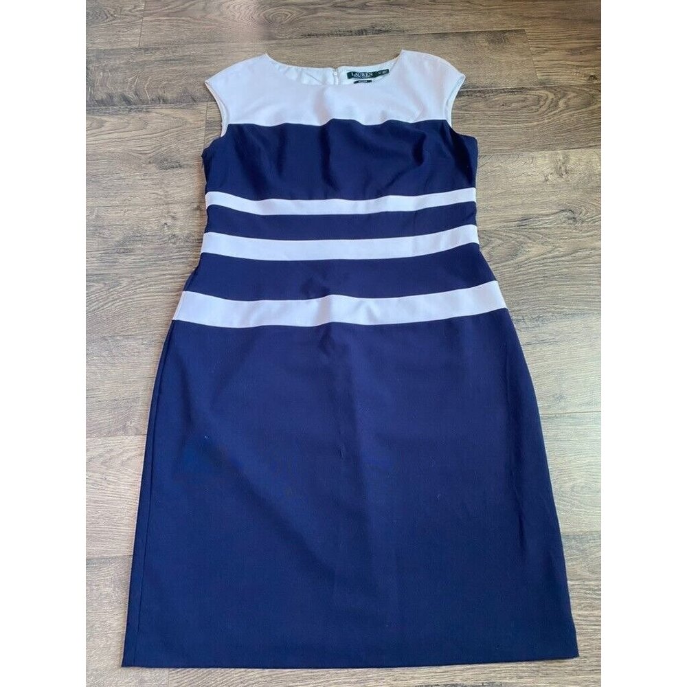 EUC Womens Lauren Ralph Lauren Dress blue and white stripe short sleeve size 14